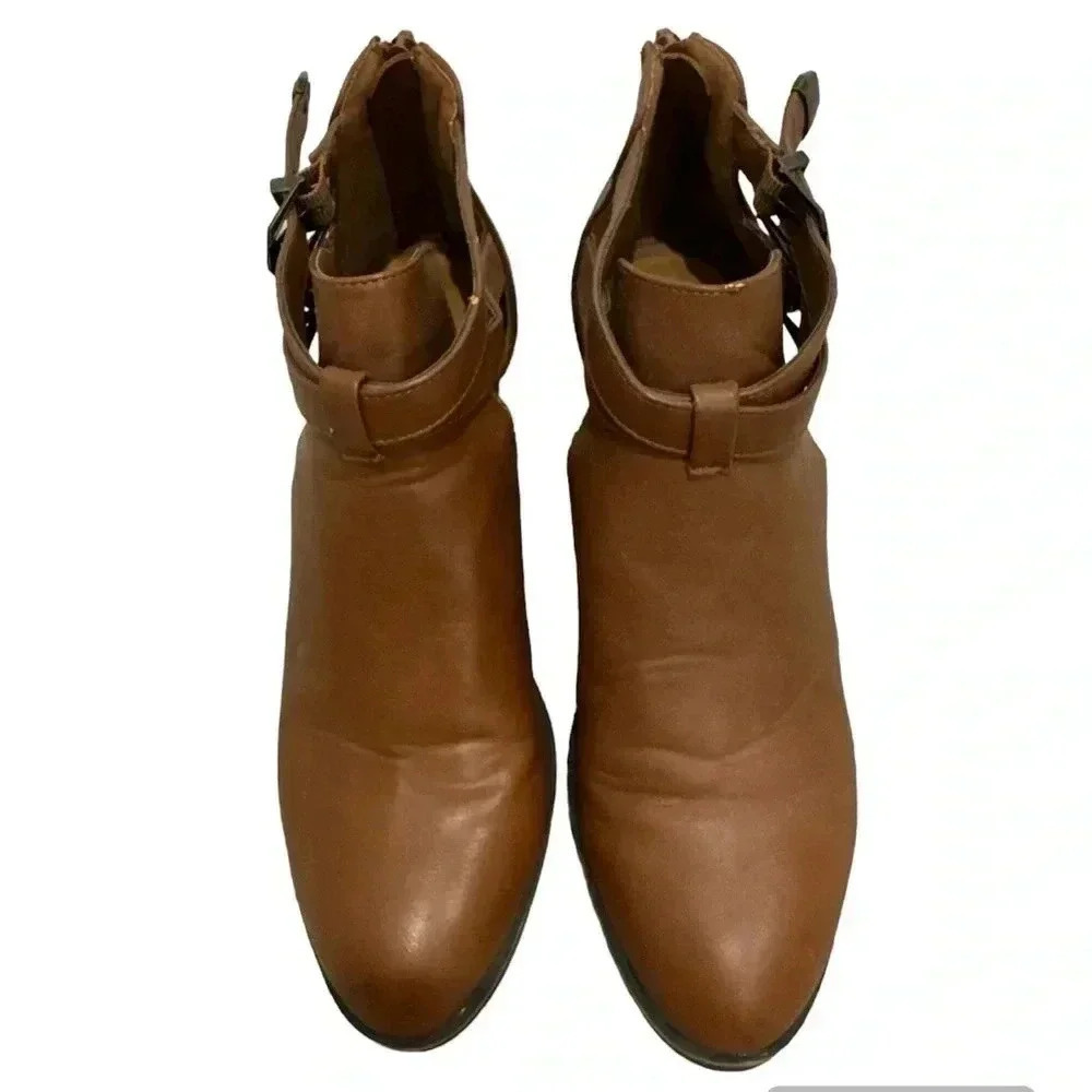 Cutout Ankle Western Boots In Tan. size 9 - Picture 2 of 9